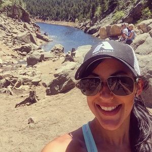 Meet your Posher, Cynthea